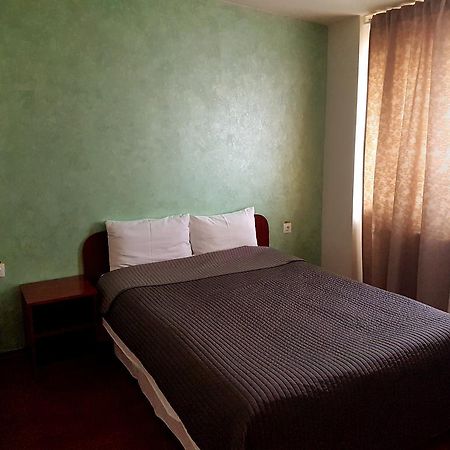 Hotel Mic Бухарест Екстер'єр фото