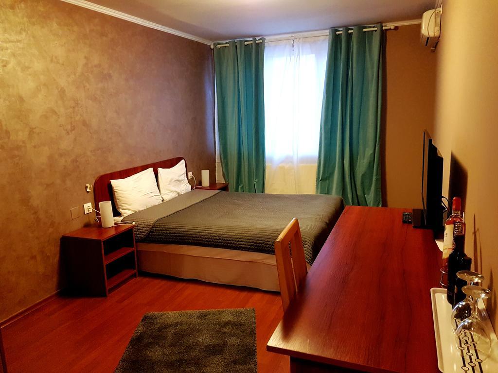 Hotel Mic Бухарест Екстер'єр фото